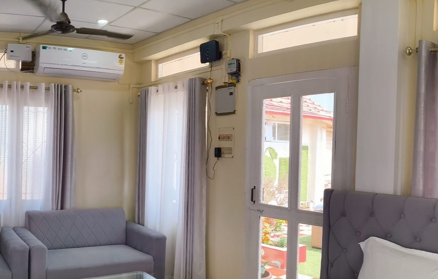 Top Floor Terrace Room – Happy Nest Homestay