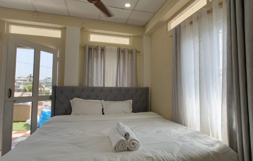 Top Floor Terrace Room – Happy Nest Homestay